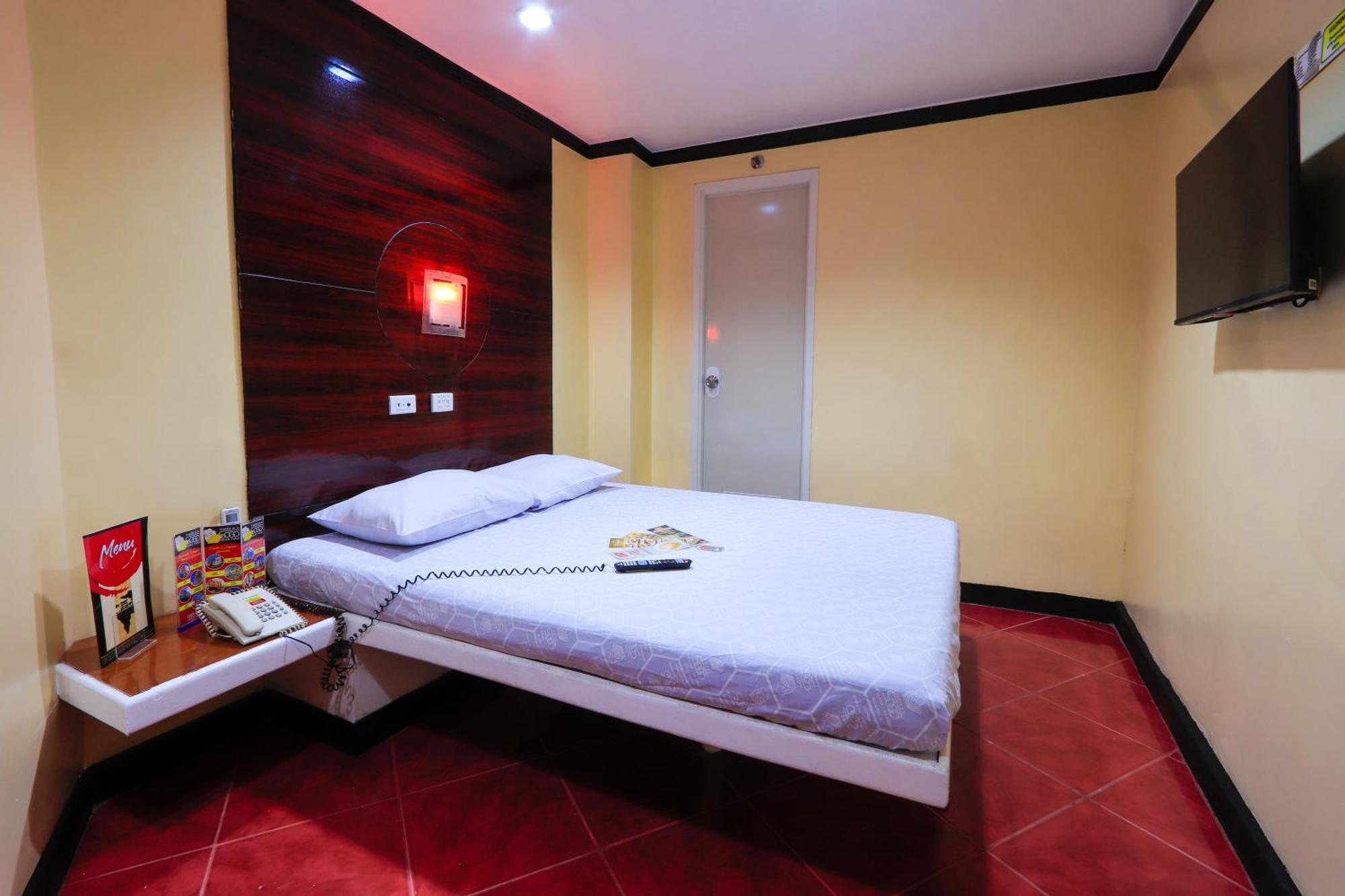 Sogo Alabang Jr Hotel 3*